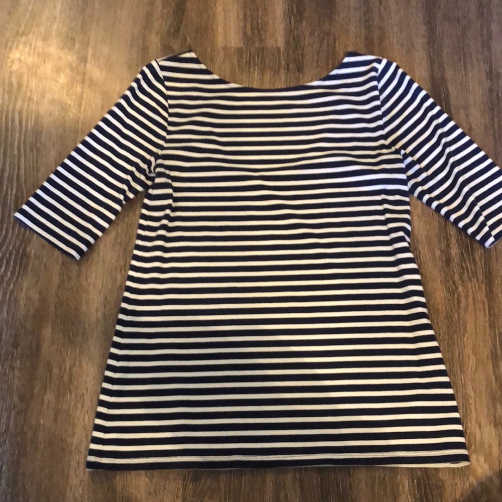 Old navy shirt